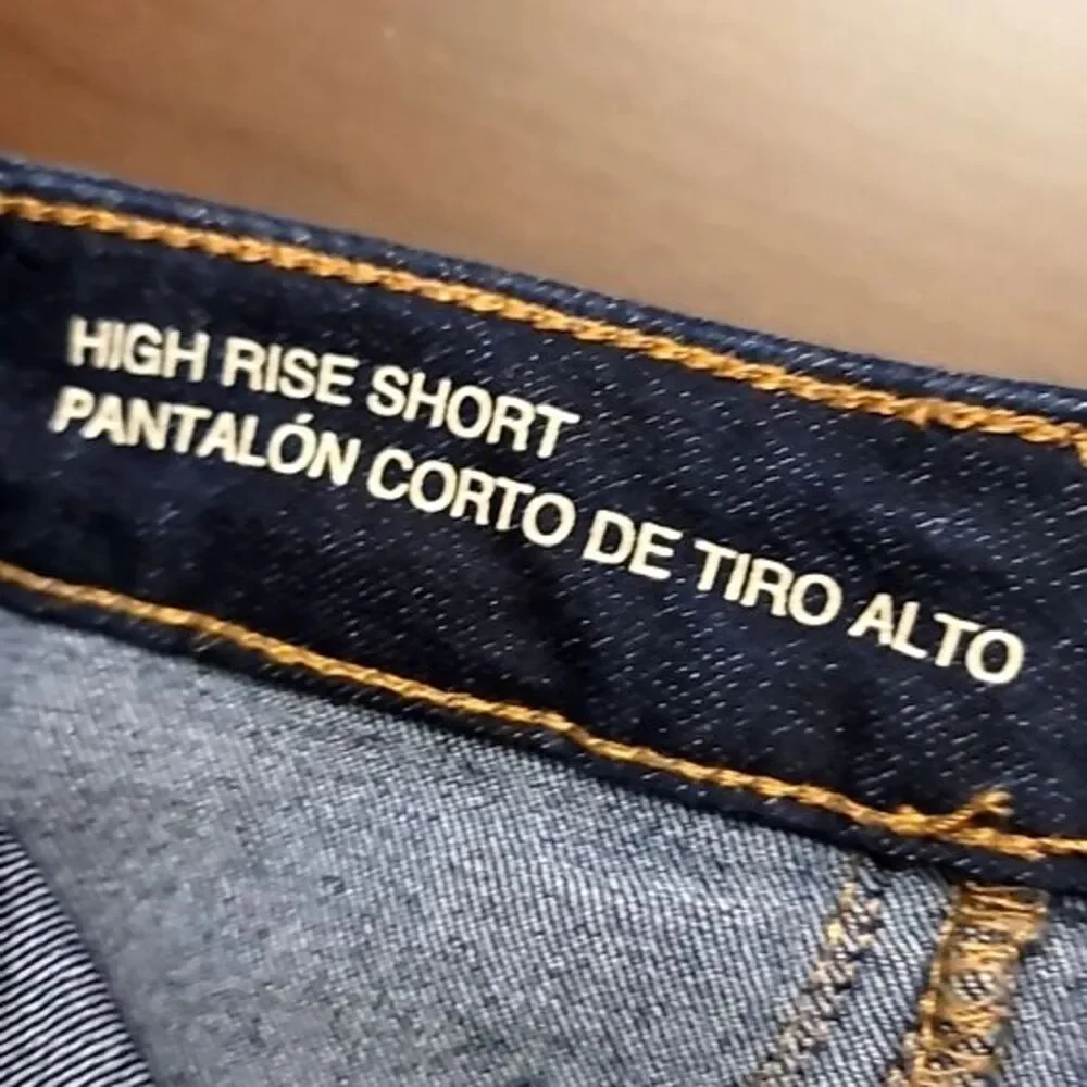 Wild Fable High Rise Denim Short-Short Size 2/26 - Picture 3 of 5